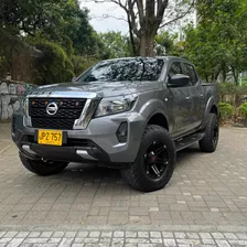 Nissan Np300 Frontier Se 2.5 4x4 Mecánica