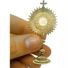 Broche Ostensório Jhs Pequeno Ministro Da Eucaristia 7cm Cor Dourado