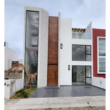 Casa Nueva En Privada La Herradura, Pachuca Hidalgo. Con Habitación Y Baño Completo En Planta Baja