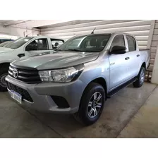 Toyota Hilux 4x2 D/c Dx 2.4 Tdi 6 M/t2021