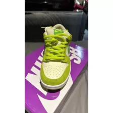 Nike Sour Apple