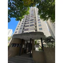 Venta De Espacioso Apartamento En Lomas Del Avila - Caracas. (f.r)