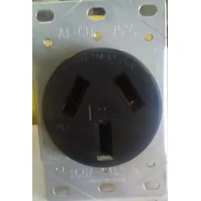 Toma Corriente Trisfasico Para Empotrar 220v Con Tapa