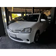 Toyota Etios Xs 1.5 6mt
