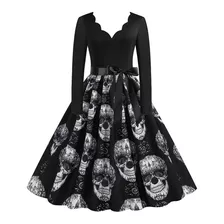 Elegante Dama Con Estampado De Calaveras Para Halloween