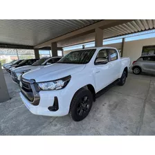 Toyota Hilux Sr 4x2 2.4 0km 