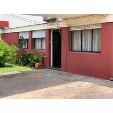 Apartamento En Planta Baja - Con Cochera - Impecable - 20 De Febrero Y Cabrera