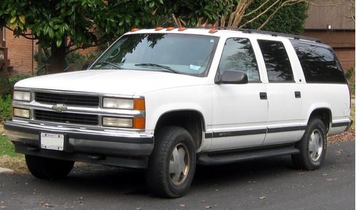 92-99 Chevrolet Suburban Rollo Moldura Linea Cromada 8 Mts. Foto 6