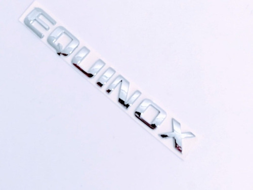 Emblema Chevrolet Equinox Letra Foto 2