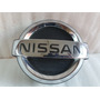 Par De Emblemas Nissan Urvan Originales