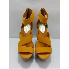 Zapatillas En Tela Alta Gama Marca Jessica Simpson.