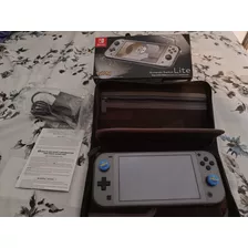 Nintendo Switch Lite Ed. Pokemon Dialga Palkia + Accesorios