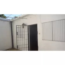 Apartamento Tipo Casita 2 Dormitorios En La Blanqueada.