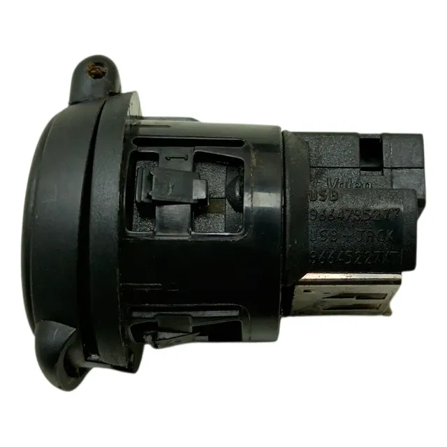 Tomada Usb Auxiliar Console Peugeot 308 408 2012 2014 2015 5