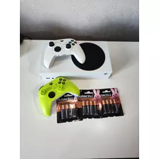 Xbox Series S 512gb Com 2 Controles, Fone Sony Mdr-zx 110