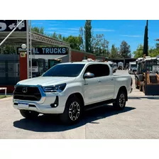 Toyota Hilux Srx Año 2023 Rentaltrucks Vial