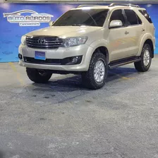 Toyota Fortuner 2013