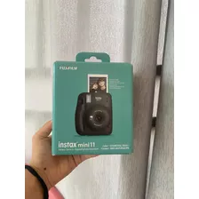 Cámara Instax 11 Color Charcoal Gray