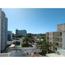 Alquiler Hermoso Apartamento De Un Dormitorio En Rambla De Malvin Piso Alto Contrafrente Con Buena Vista