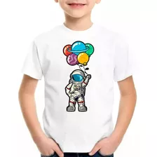 Camiseta Infantil Astronauta Balões Planeta Galáxia Presente