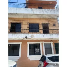 Venta, Edificio De 3 Apartamentos A Remodelar, Zona Colonial, Santo Domingo