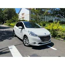 Peugeot 208 1.5 Allure 2014