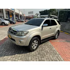 Toyota Fortuner Sr5