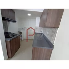 Se Arrienda Apartamento En Lunas Del Bosque, Medellín