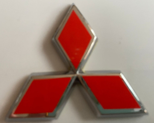 Emblema Mitsubishi Lancer Persiana Trebol Mediano 5.5 Cm Foto 5