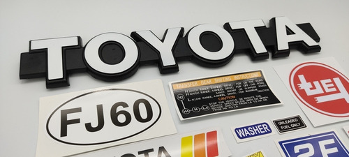 Toyota Land Cruiser Fj60 Emblemas Y Calcomanas Foto 5