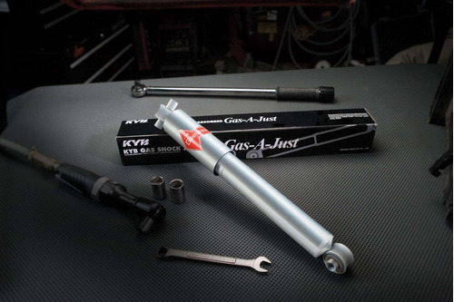 Kit 4 Amortiguadores Jeep Grand Wagoneer 1986-1987 Kyb-j Foto 4