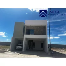 Casa En Venta En Fracc. Puerta Norte Privada 3 Durango
