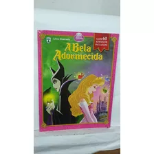 Livro A Bela Adormecida - Livro Ilustrado - Com 60 Adesivos Inclusos - Walt Disney