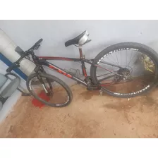 Vende-se Uma Bike Aro 29