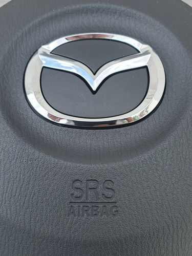 Tapa Bolsa De Aire Mazda 3 2014-15-16 Emblema Instalado L Foto 3