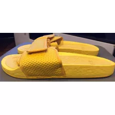 Chinelo adidas X Pharrell Williams Boost Slide Amarelo 42/43