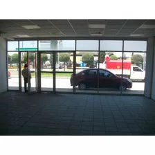 Local Comercial En Av. Vía Morelos 601: Espacio Ideal Para Tu Negocio. Entrada Directa, 100m², 2 Baños Y Oficina Privada. ¡haz Crecer Tu Empresa Aquí