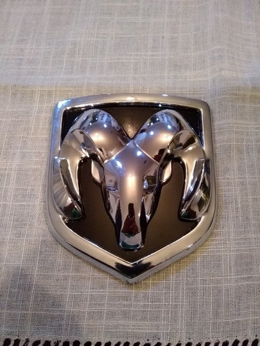 Emblema Parrilla Dodge Ram  Pickup 2009 2010 2011 2012 2013 Foto 2