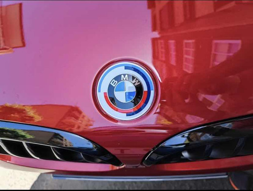 Insignia Bmw 82 Mm 2 Orificios 50th Aniversario Foto 3