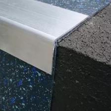 Borde Narices Escalera Aluminio Antideslizante
