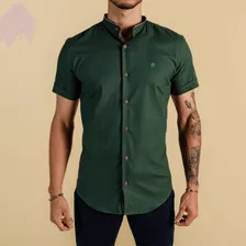 Camisa Linho Mangacurta Gola Padre Viès Verde Garrafa