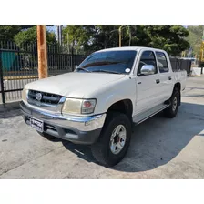 Toyota Hilux 4×4