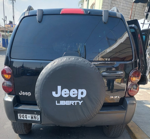 Cubre Llanta Jeep Liberty.  Foto 2