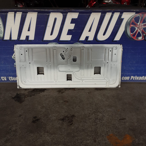 Tapa Batea #1 Chevrolet Avalanche  08 09 10 11 12 13 14  Foto 6