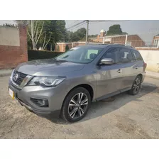 Nissan Pathfinder Exclisive 7 Puestos 4x4 2017 