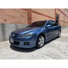 Mazda 6 .