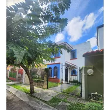 Casa En Venta, 3 Recámaras,2 Niveles, Patio, Privada, Sm 50, Cancún