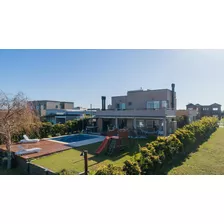 Casa En Venta A La Laguna En El Barrio San Francisco | Villanueva | Tigre