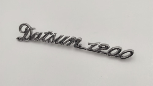 Emblema Datsun 1200 Aluminio Palabra Auto Foto 3