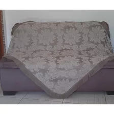 Manta Para Poltrona / 1,50 X 1,50 Com Delicadas Franjas